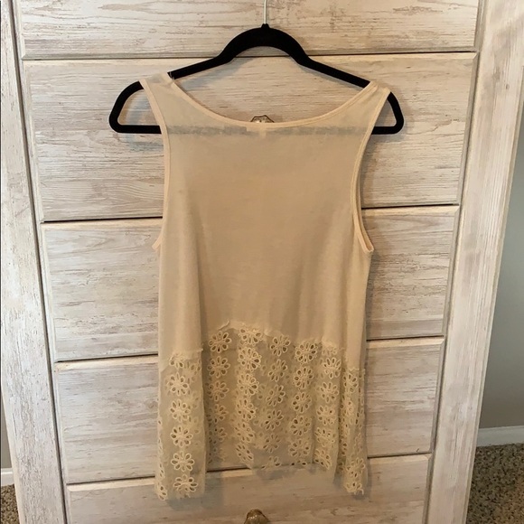 Cream Blouse Tank - Picture 3 of 4